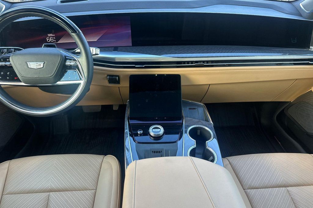 صورة مصغرة 14 لـ 2026 Cadillac ESCALADE IQ PREMIUM LUXURY