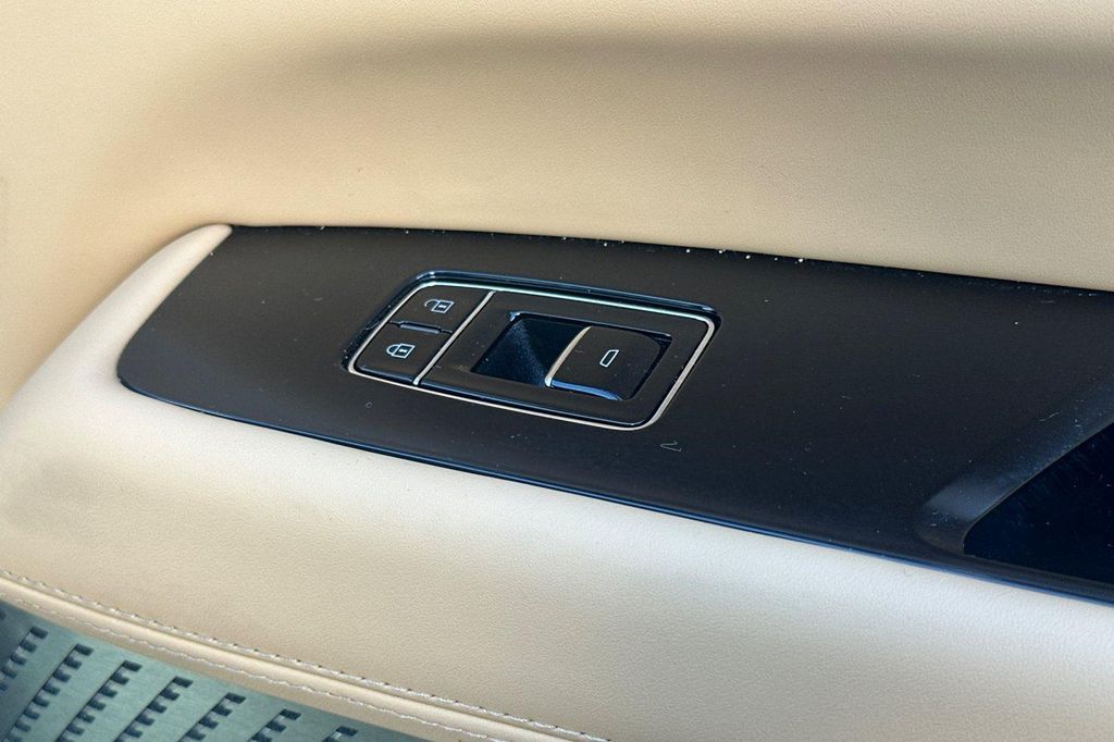 صورة مصغرة 21 لـ 2026 Cadillac ESCALADE IQ PREMIUM LUXURY