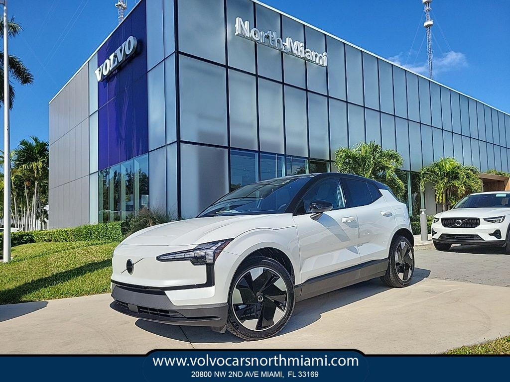 New 2026 Volvo EX30 Twin Motor Plus