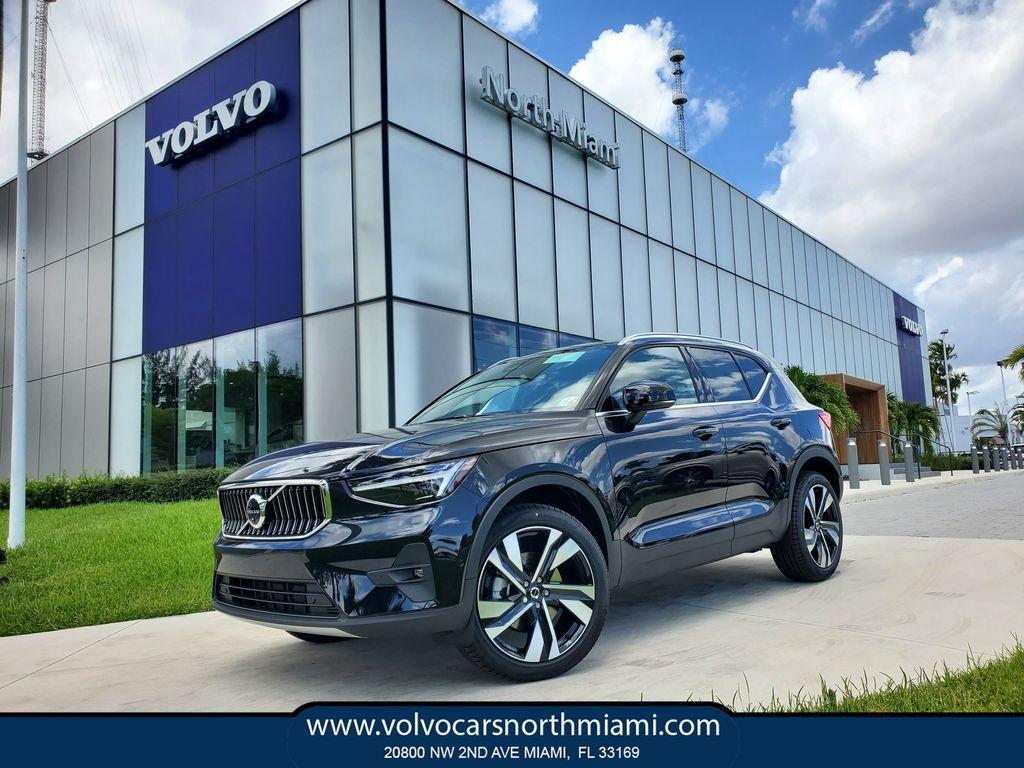 New 2026 Volvo XC40 B5 Ultra