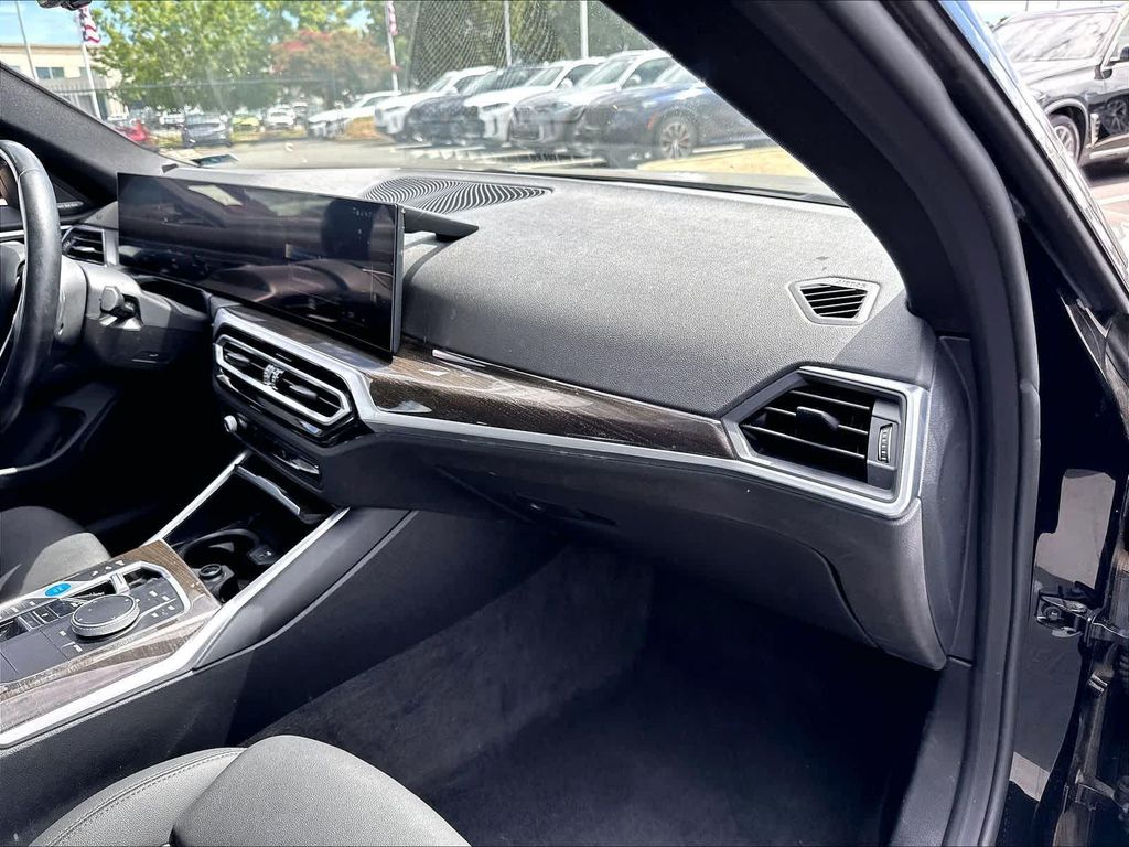 صورة مصغرة 24 لـ 2023 BMW I4 GRAN COUPE EDRIVE40
