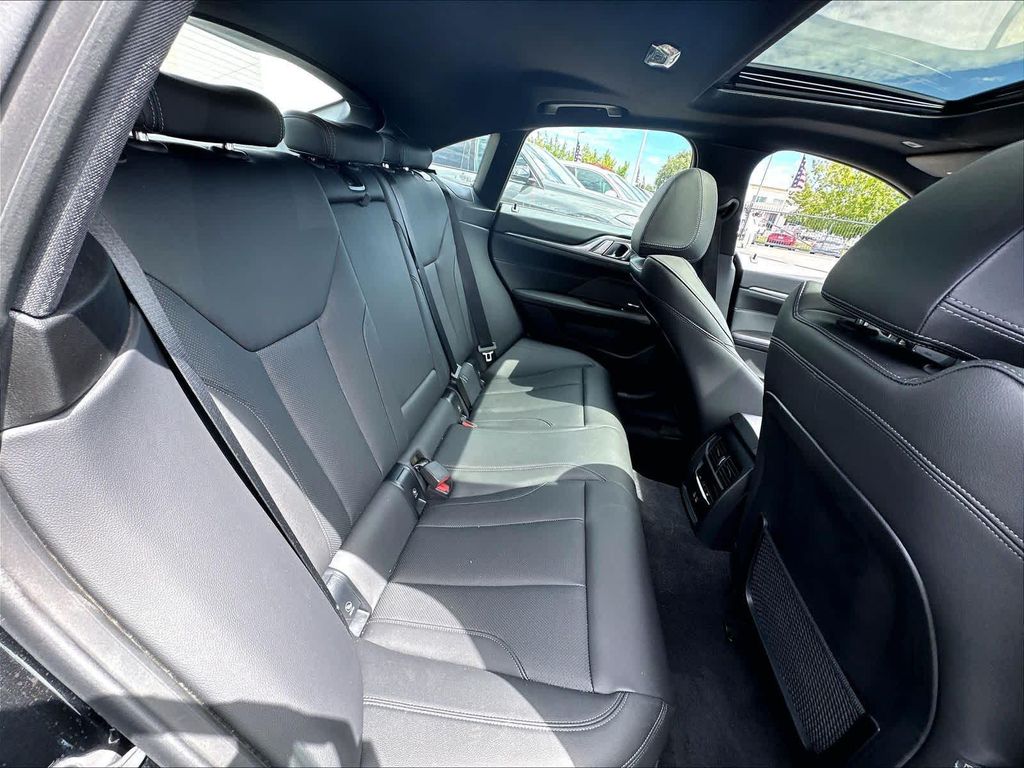 صورة مصغرة 23 لـ 2023 BMW I4 GRAN COUPE EDRIVE40
