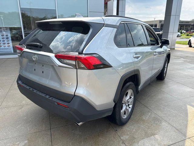 صورة 7 لـ 2025 Toyota RAV4 XLE