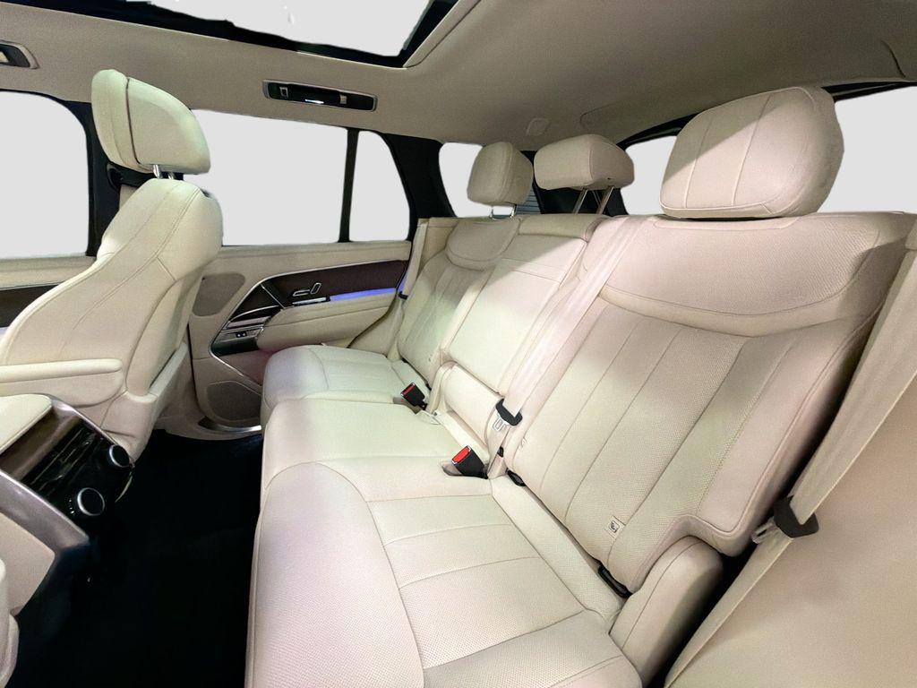 2025 LAND Rover RANGE ROVER P400 SE — миниатюра 25