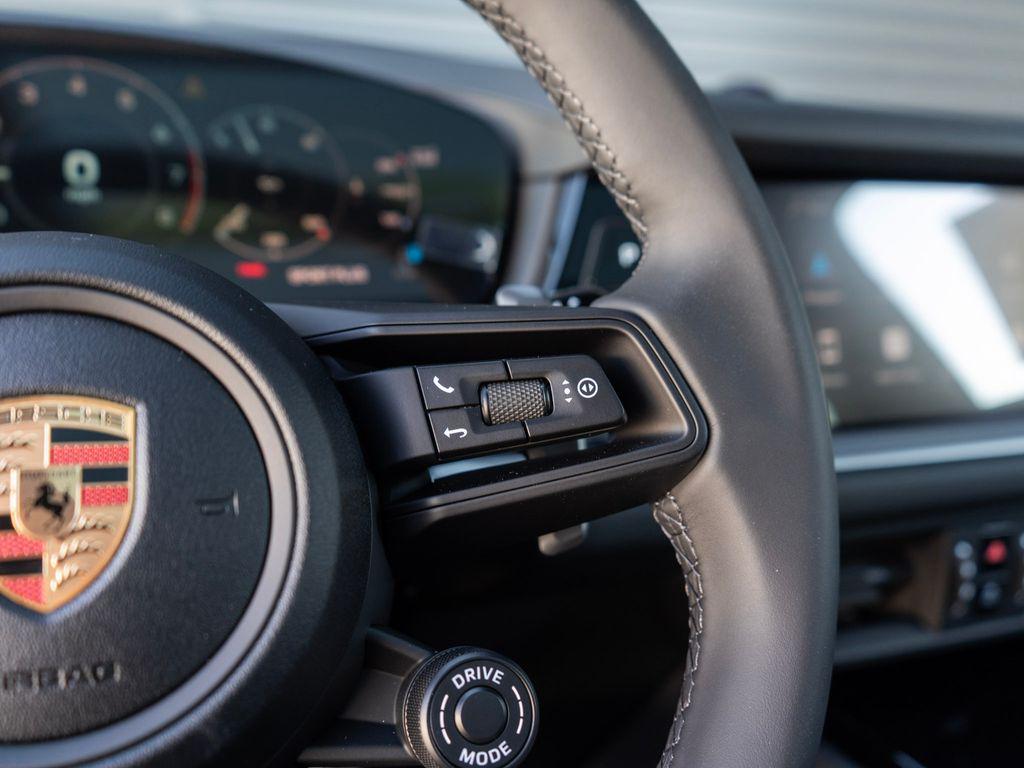 2026 Porsche CAYENNE — миниатюра 21