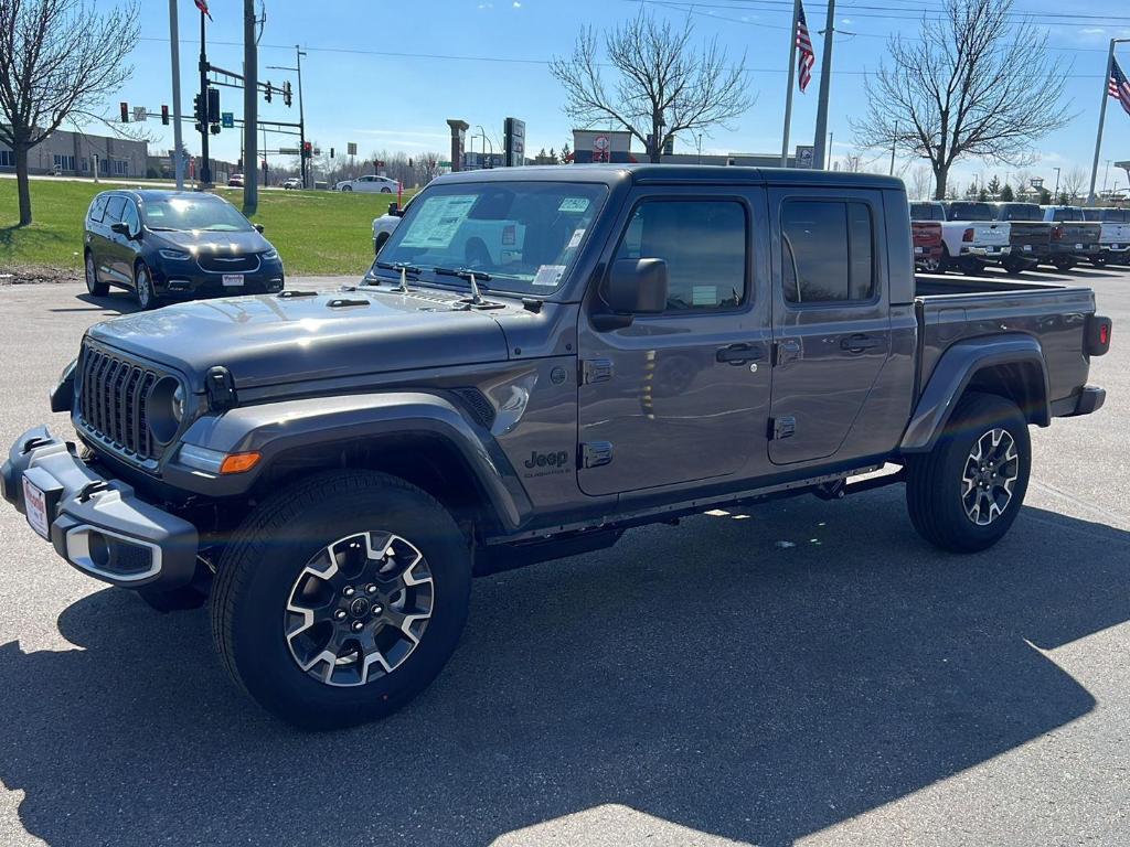 New 2026 Jeep Gladiator Sport