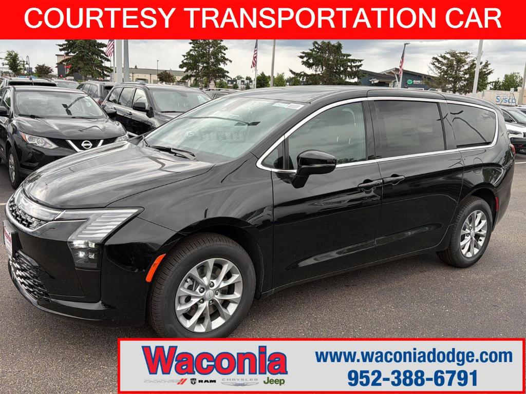 New 2027 Chrysler Pacifica SELECT