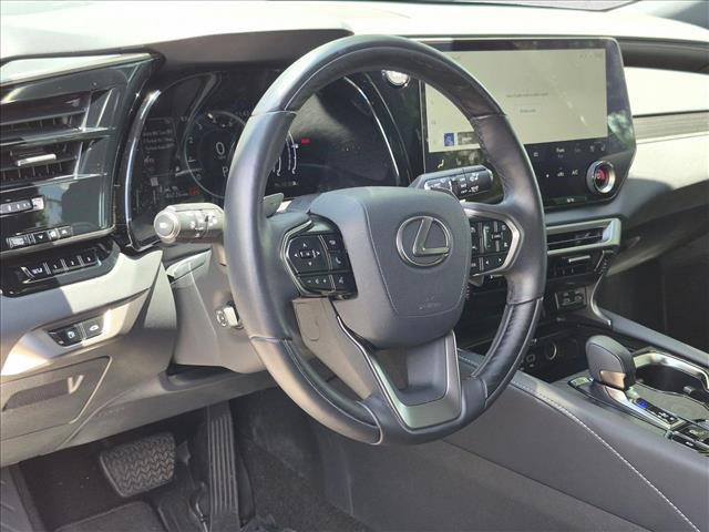 صورة 10 لـ 2024 Lexus RX 350 BASE