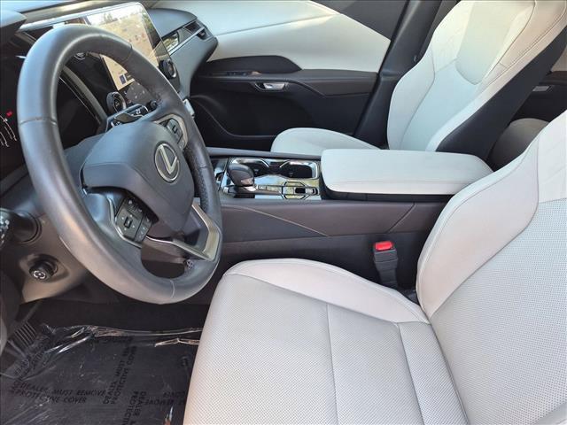 صورة 15 لـ 2024 Lexus RX 350 BASE