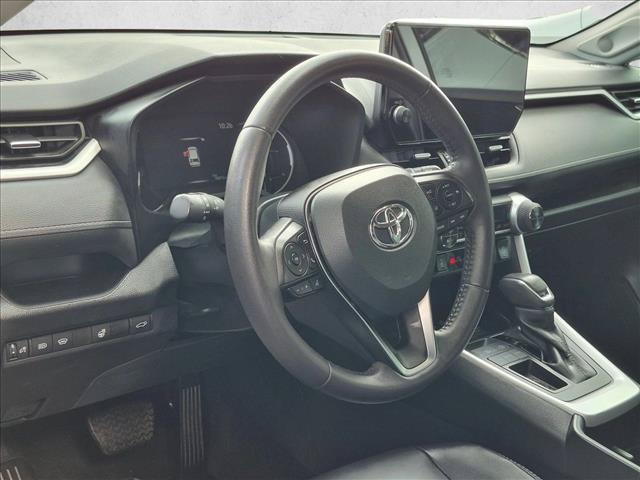 صورة 10 لـ 2025 Toyota RAV4 XLE PREMIUM