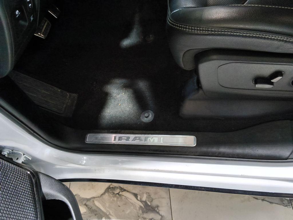 2025 RAM 1500 RHO CREW CAB 4X4 5'7' BOX — фото 10