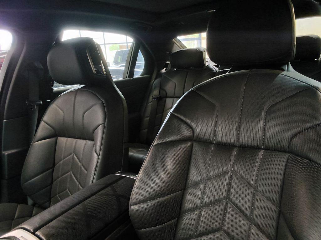 صورة 10 لـ 2023 BMW 760 I XDRIVE
