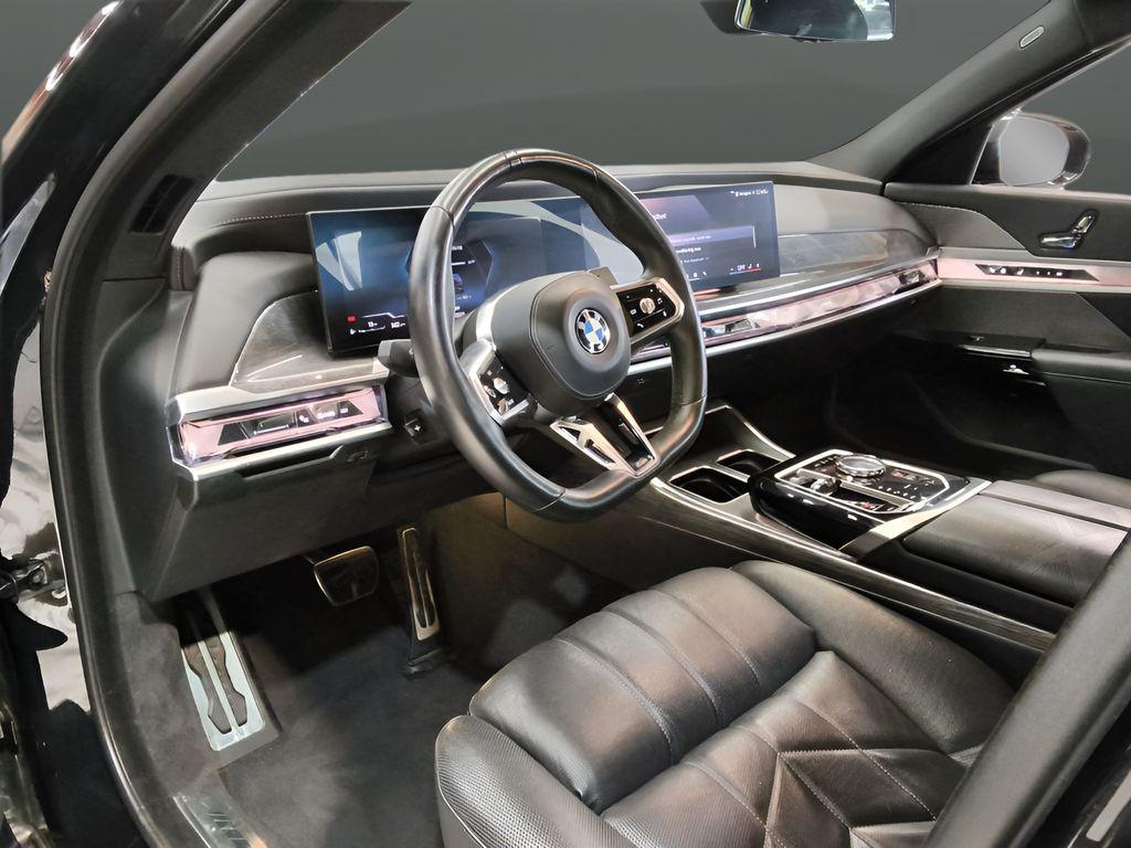 صورة مصغرة 8 لـ 2023 BMW 760 I XDRIVE