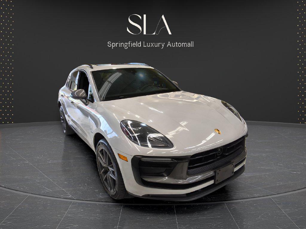 2023 Porsche Macan Base