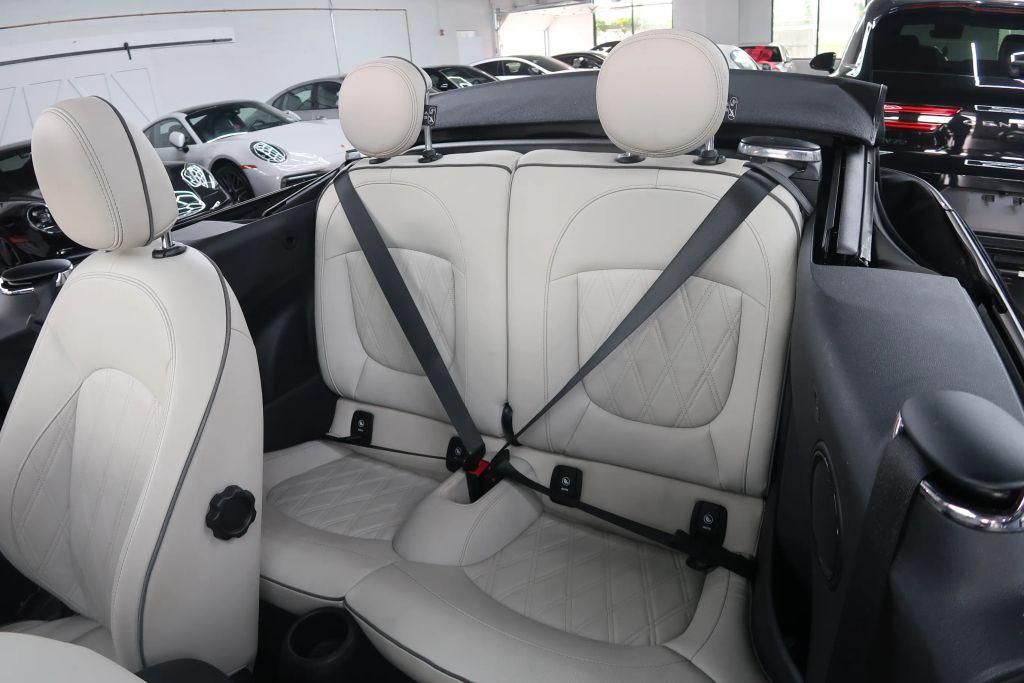 صورة مصغرة 20 لـ 2023 MINI CONVERTIBLE JOHN COOPER WORKS