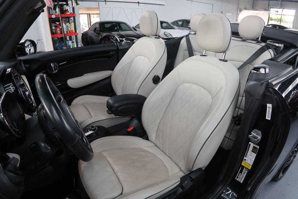 صورة مصغرة 24 لـ 2023 MINI CONVERTIBLE JOHN COOPER WORKS