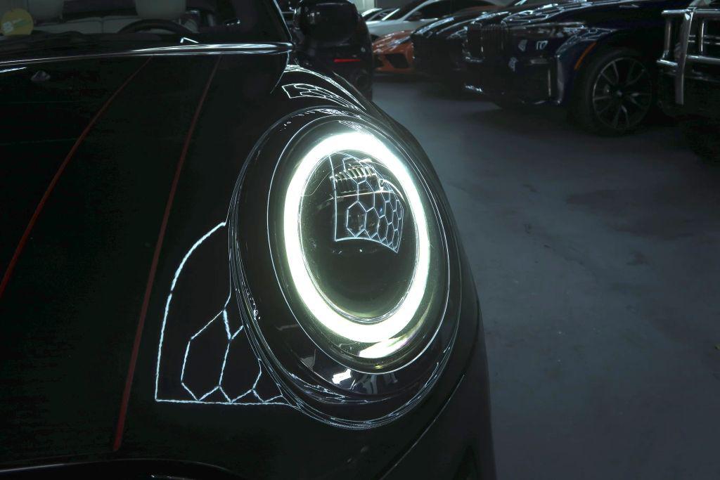 صورة 8 لـ 2023 MINI CONVERTIBLE JOHN COOPER WORKS