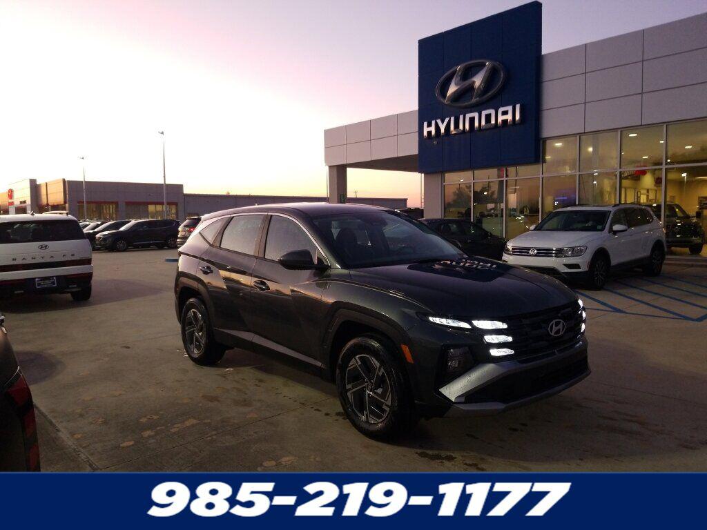 New 2026 Hyundai TUCSON Hybrid Blue SE