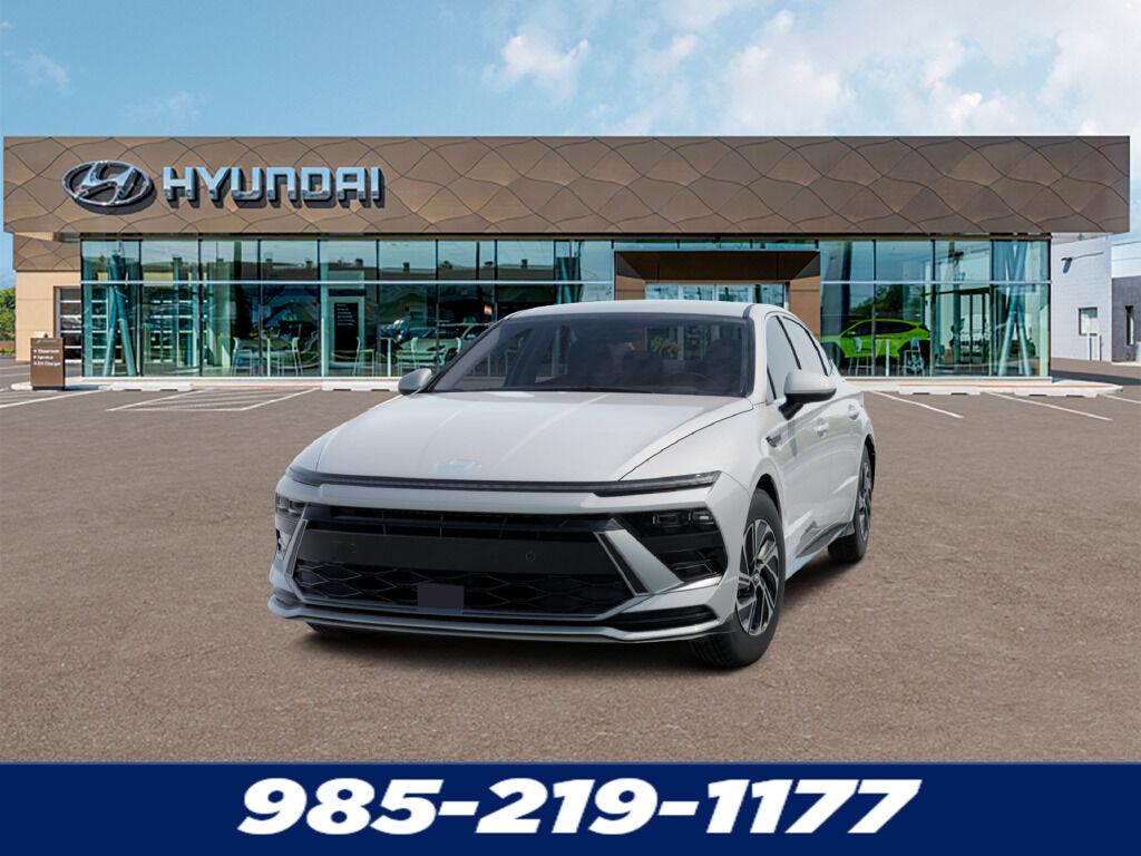New 2026 Hyundai SONATA Hybrid Base