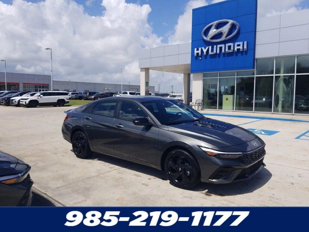 New 2026 Hyundai ELANTRA HEV SEL Sport
