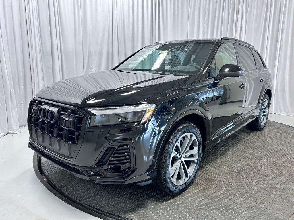 New 2026 Audi Q7 45 Premium Plus