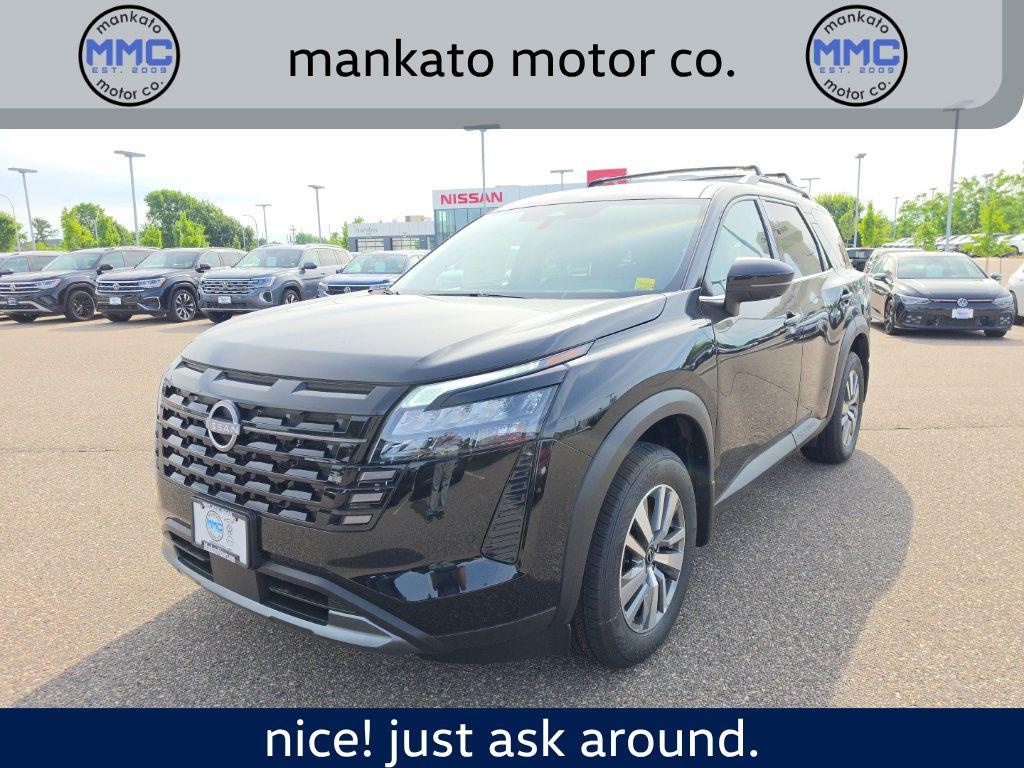 New 2026 Nissan Pathfinder SL