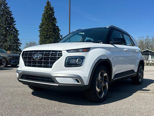 New 2026 Hyundai VENUE SEL w/Two-Tone Roof