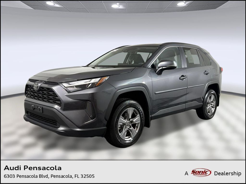 2024 Toyota RAV4 XLE 照片 1