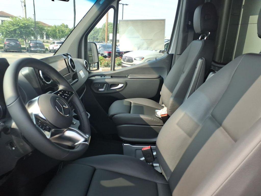 2026 Mercedes-BENZ OTHERS — миниатюра 13