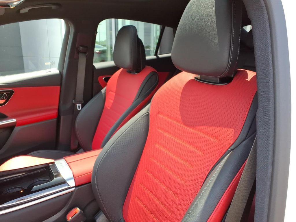 2026 Mercedes-BENZ GLC — миниатюра 13