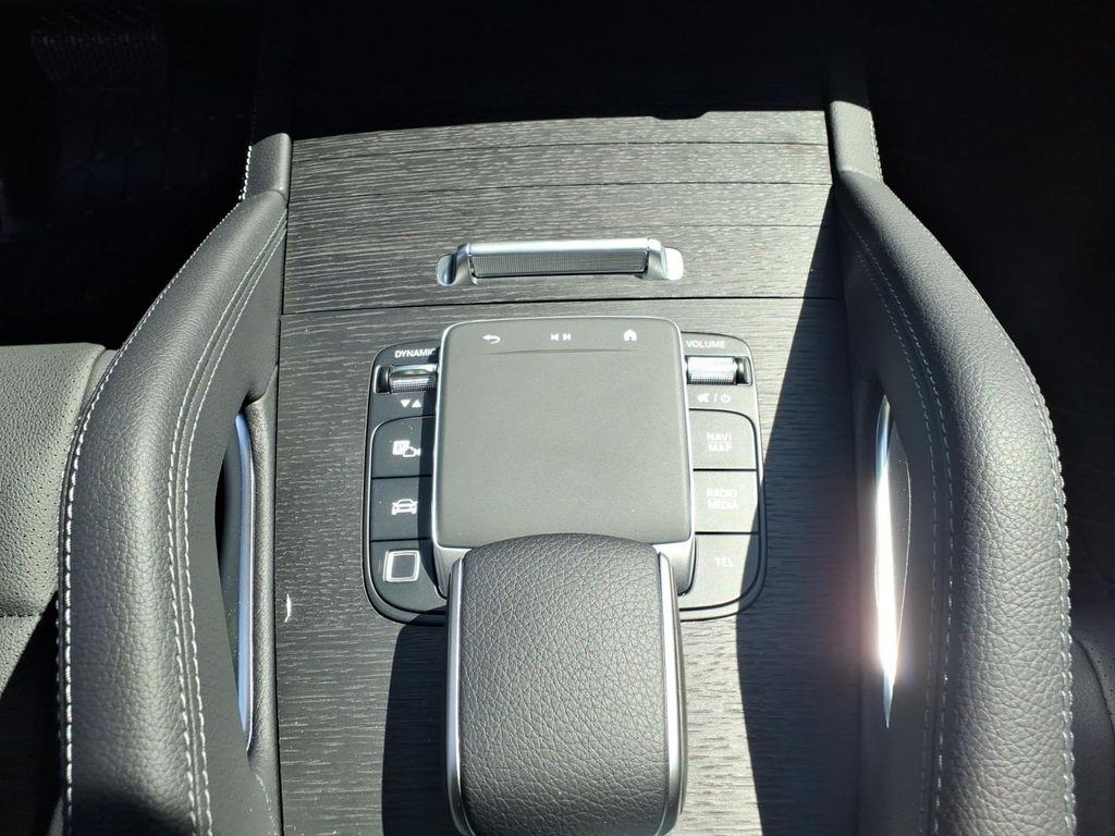 2026 Mercedes-BENZ GLE — миниатюра 24