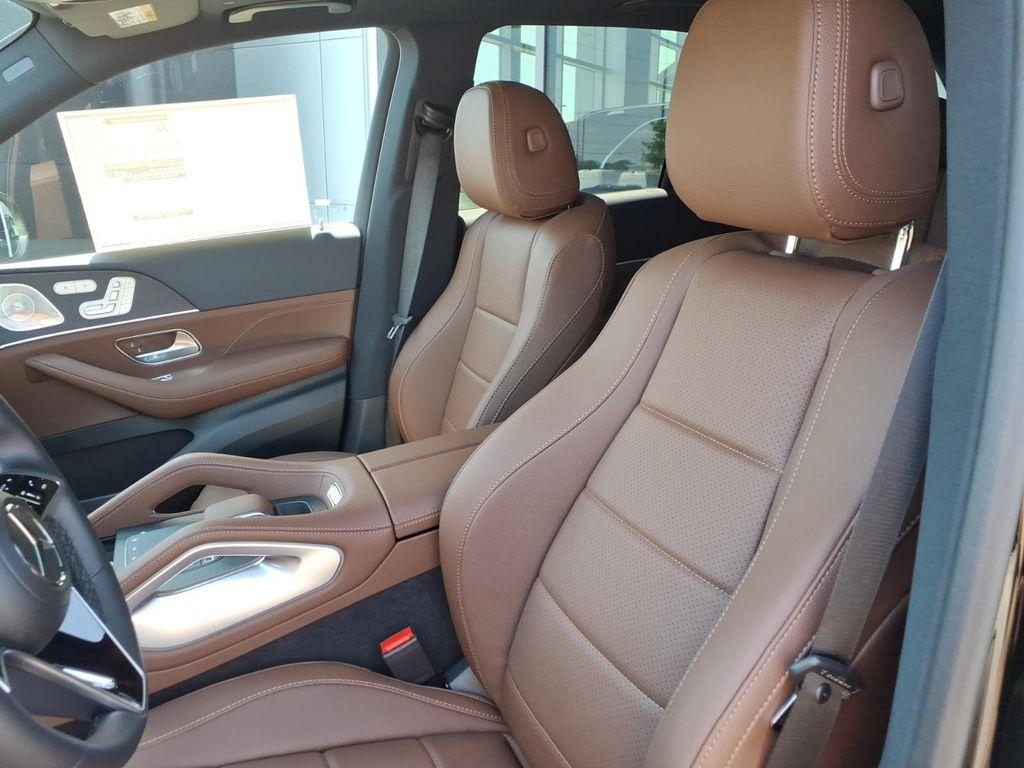 2026 Mercedes-BENZ GLE — миниатюра 13