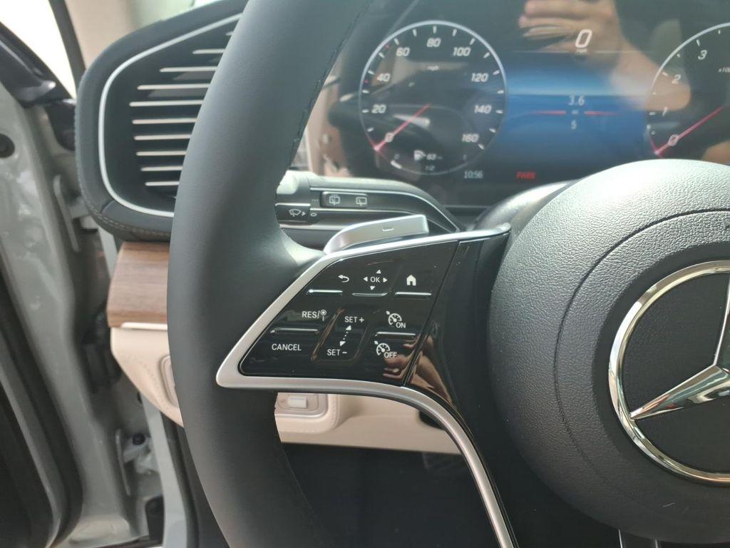 2026 Mercedes-BENZ GLE — миниатюра 20