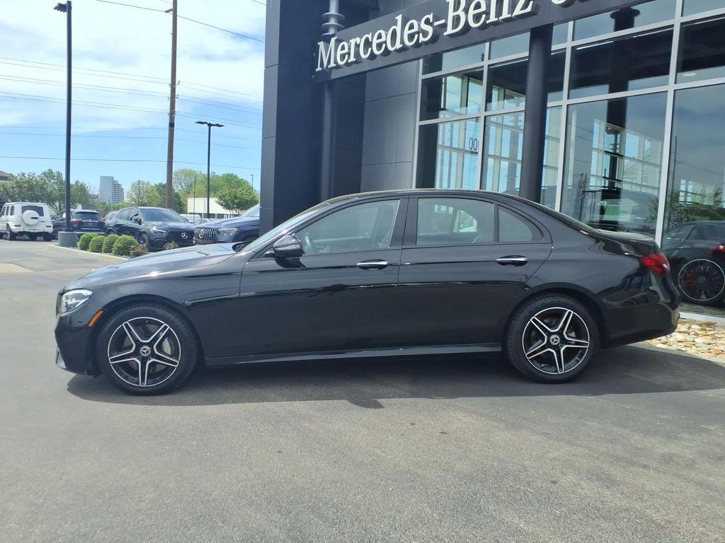 MERCEDES-BENZ E-CLASS - 3