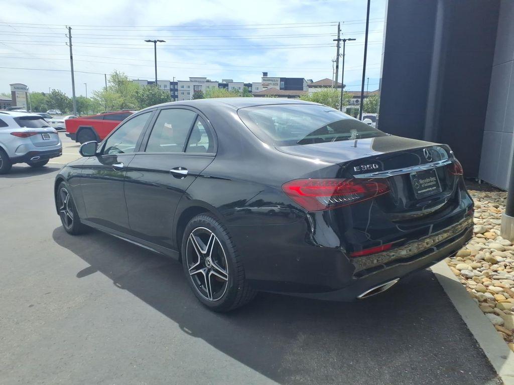 MERCEDES-BENZ E-CLASS - 4