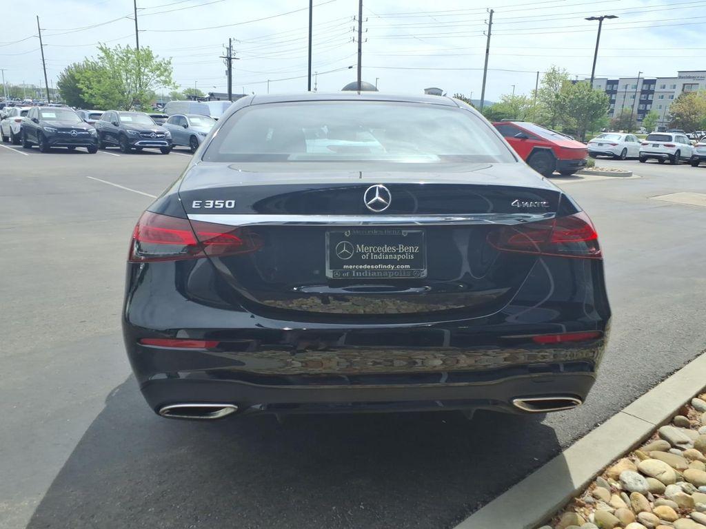 MERCEDES-BENZ E-CLASS - 5