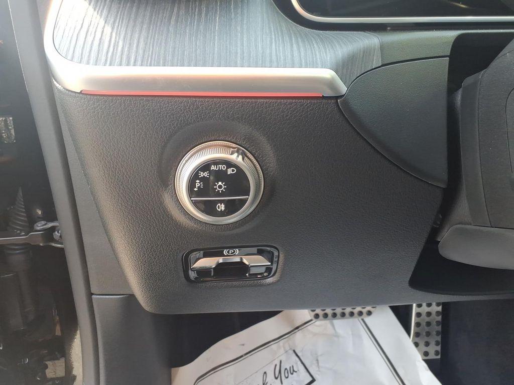 صورة مصغرة 17 لـ 2026 Mercedes-BENZ C-CLASS