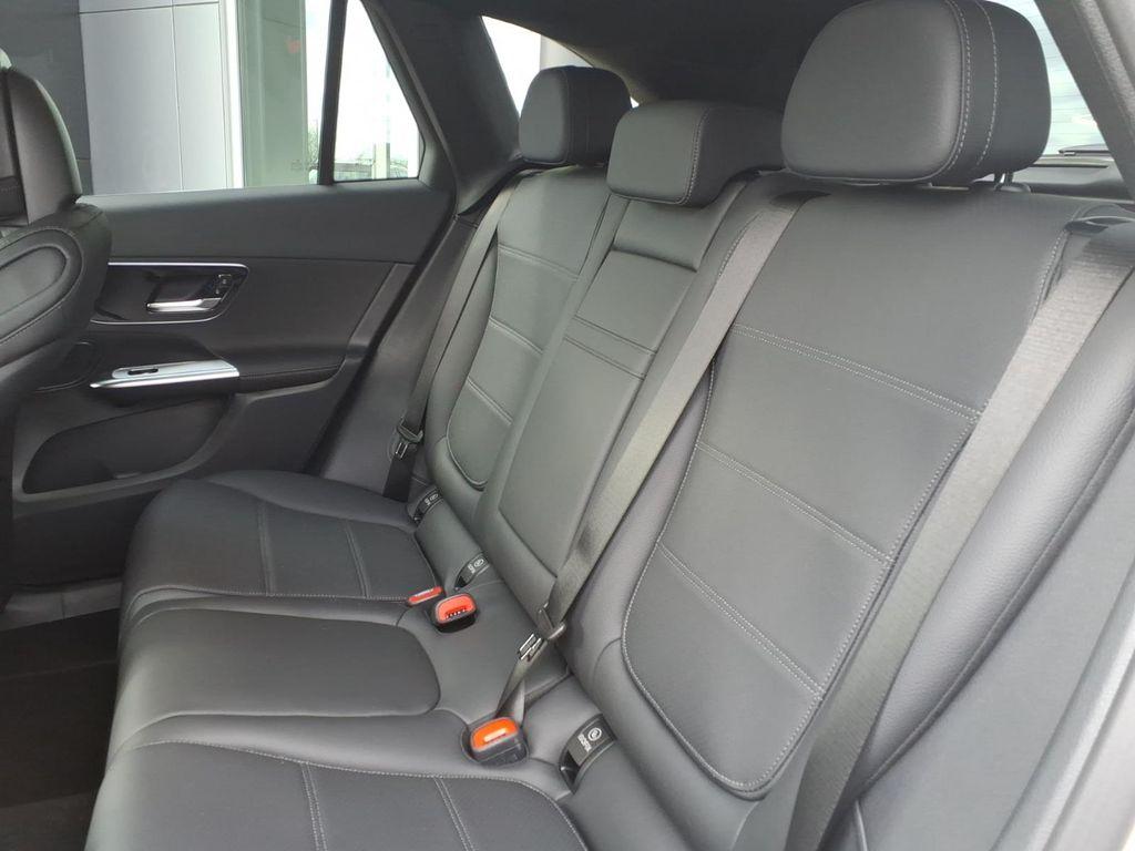 صورة مصغرة 26 لـ 2026 Mercedes-BENZ GLC