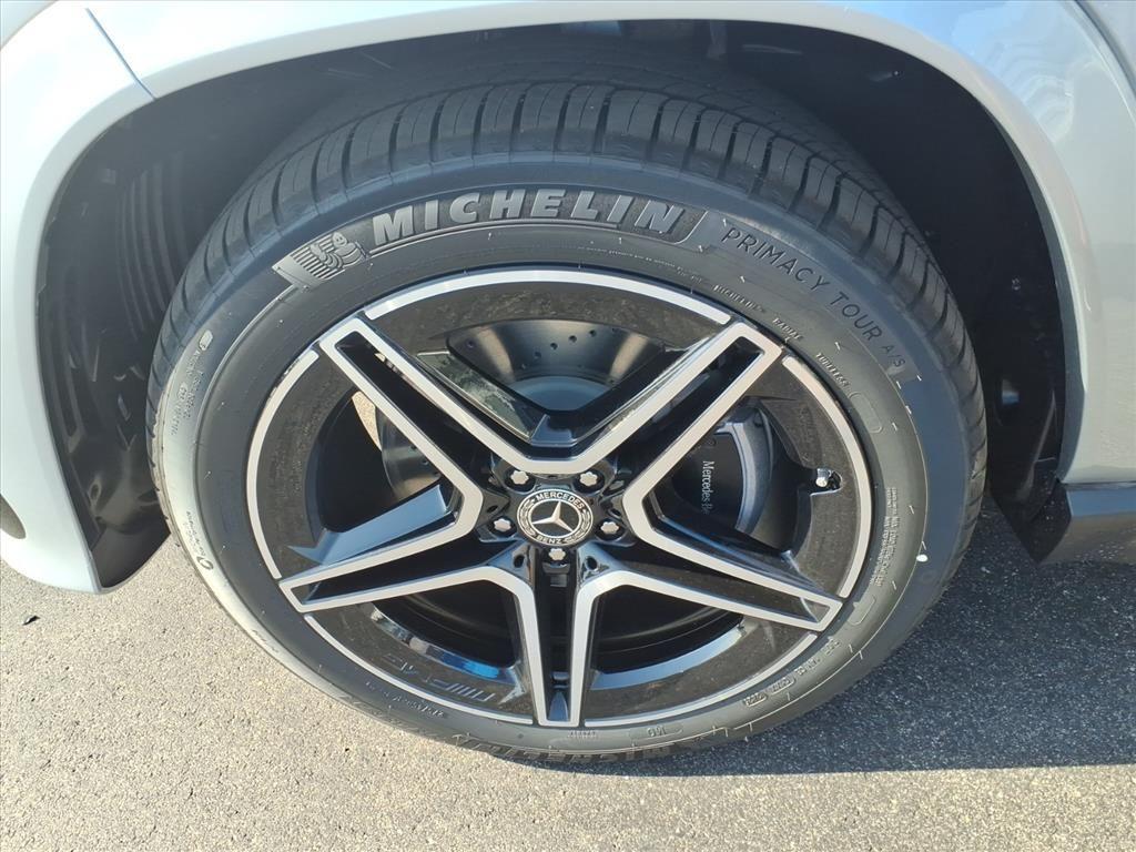 MERCEDES-BENZ GLS - 10