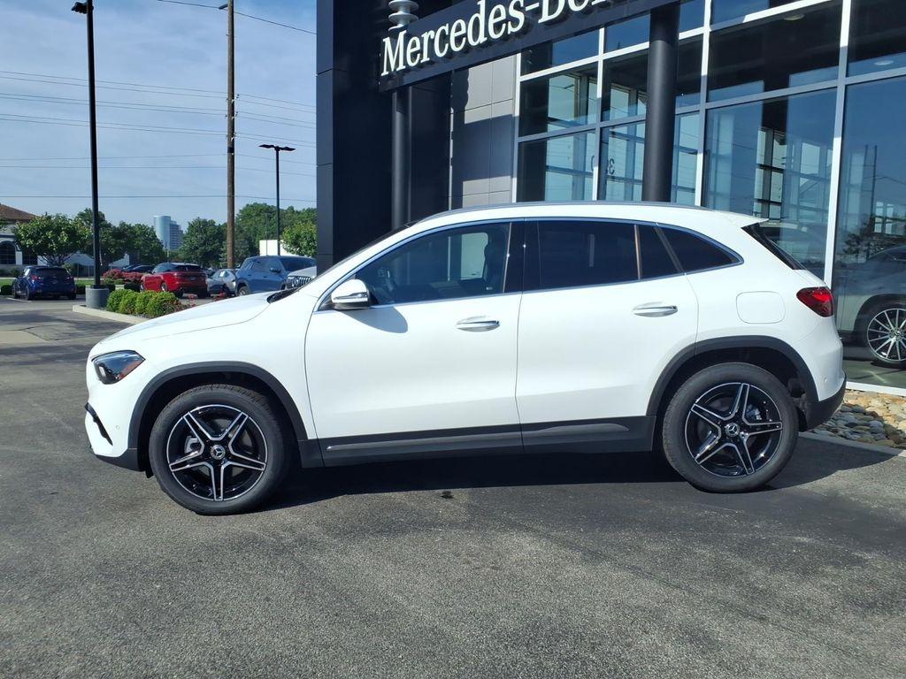 2026 Mercedes-BENZ GLA — фото 3