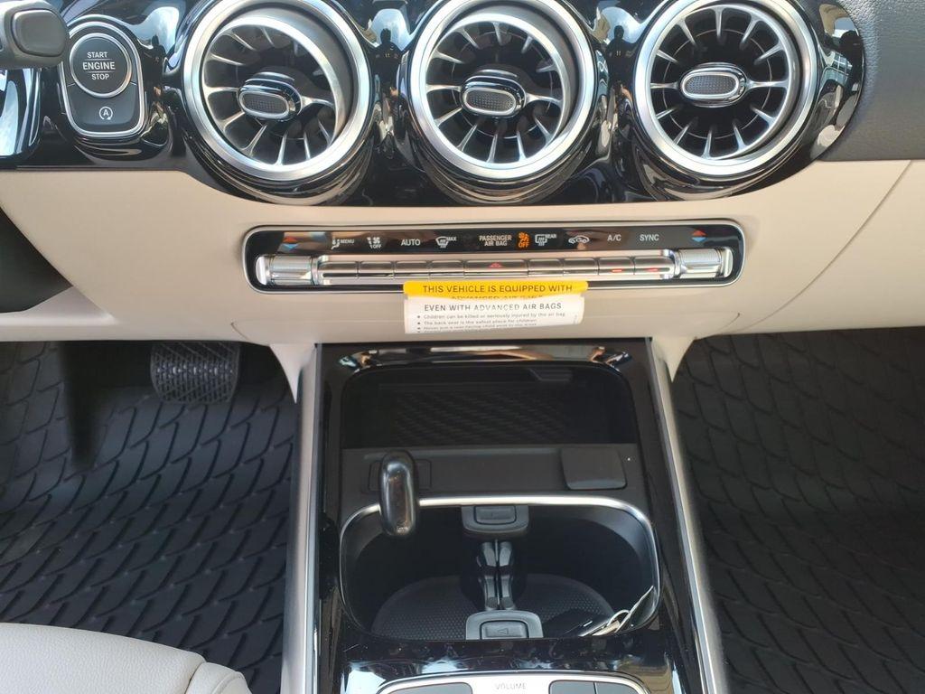 2026 Mercedes-BENZ GLA — миниатюра 23