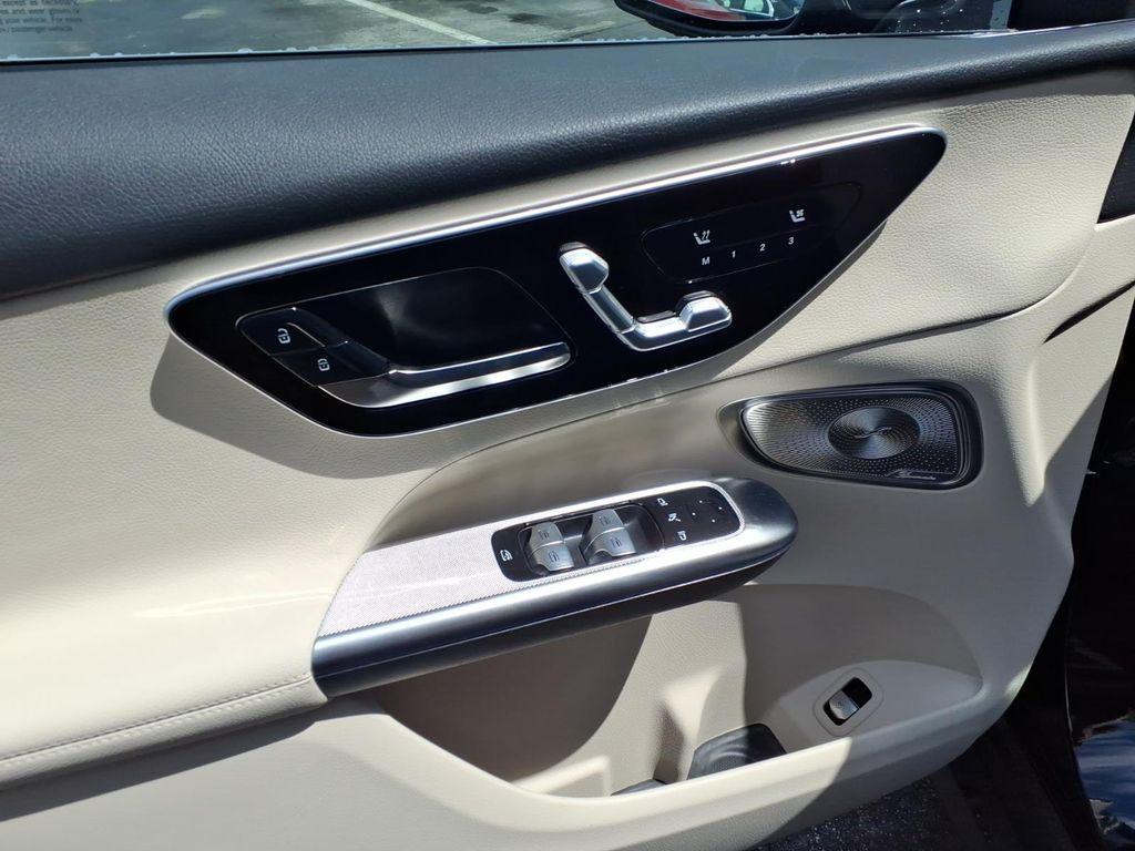 2026 Mercedes-BENZ GLC 缩略图 12