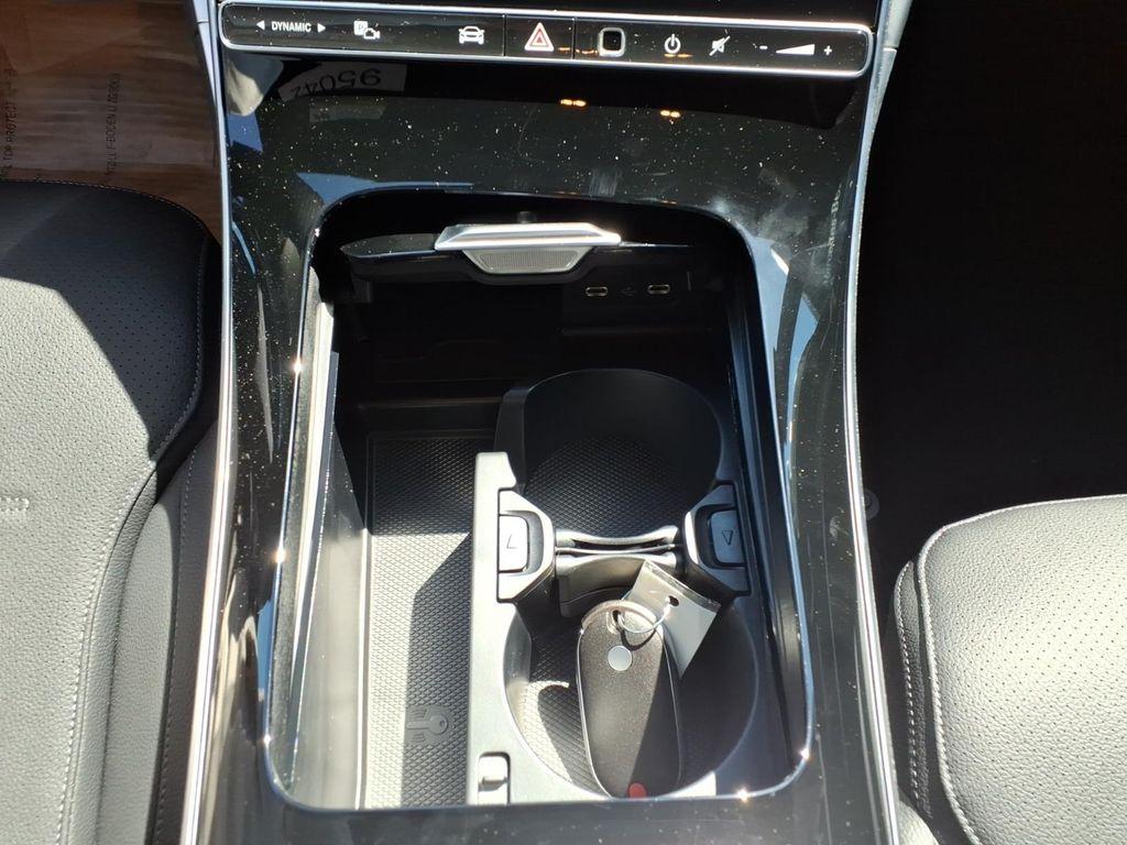 صورة مصغرة 24 لـ 2026 Mercedes-BENZ C-CLASS
