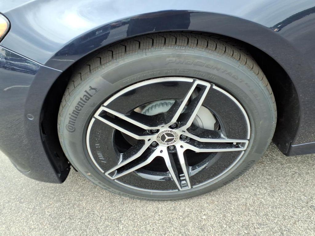 MERCEDES-BENZ E-CLASS - 10