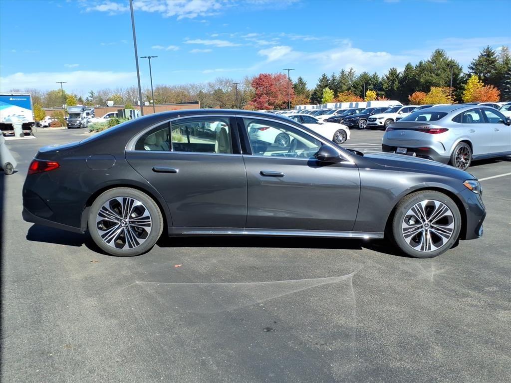 MERCEDES-BENZ E-CLASS - 8