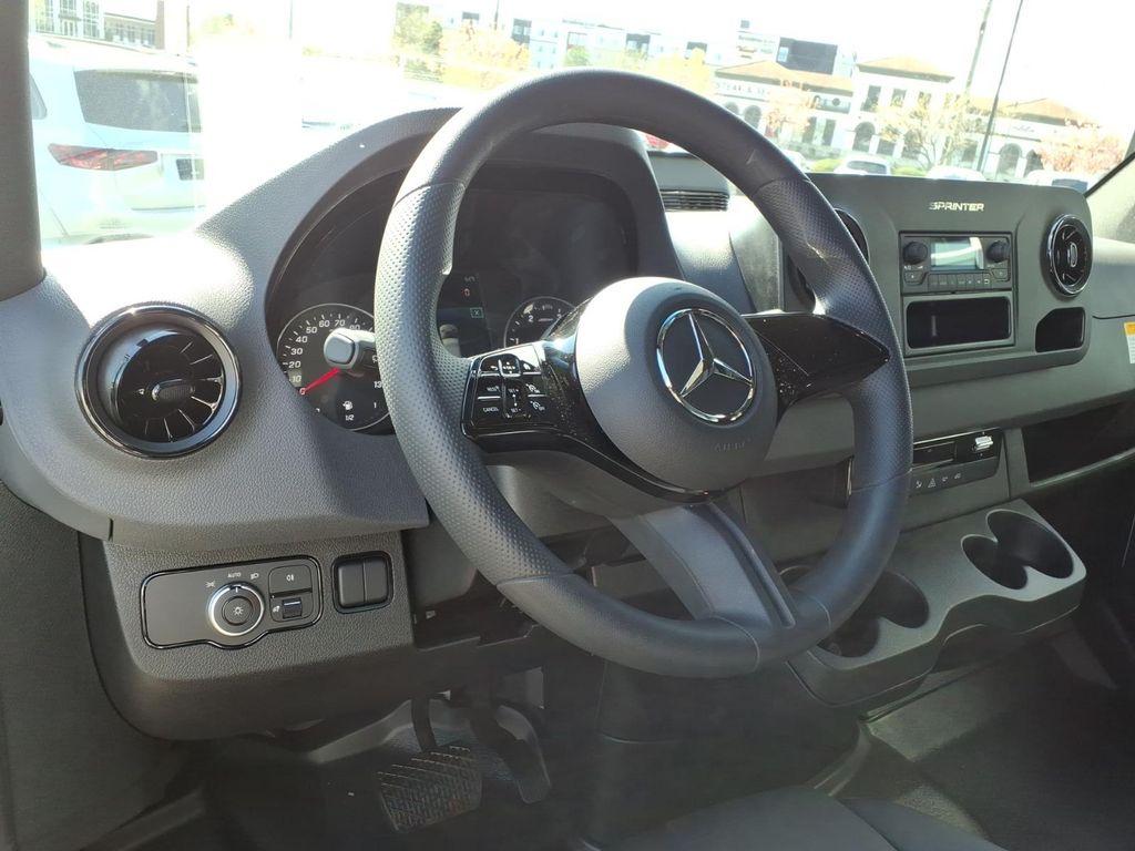 صورة مصغرة 16 لـ 2026 Mercedes-BENZ OTHERS