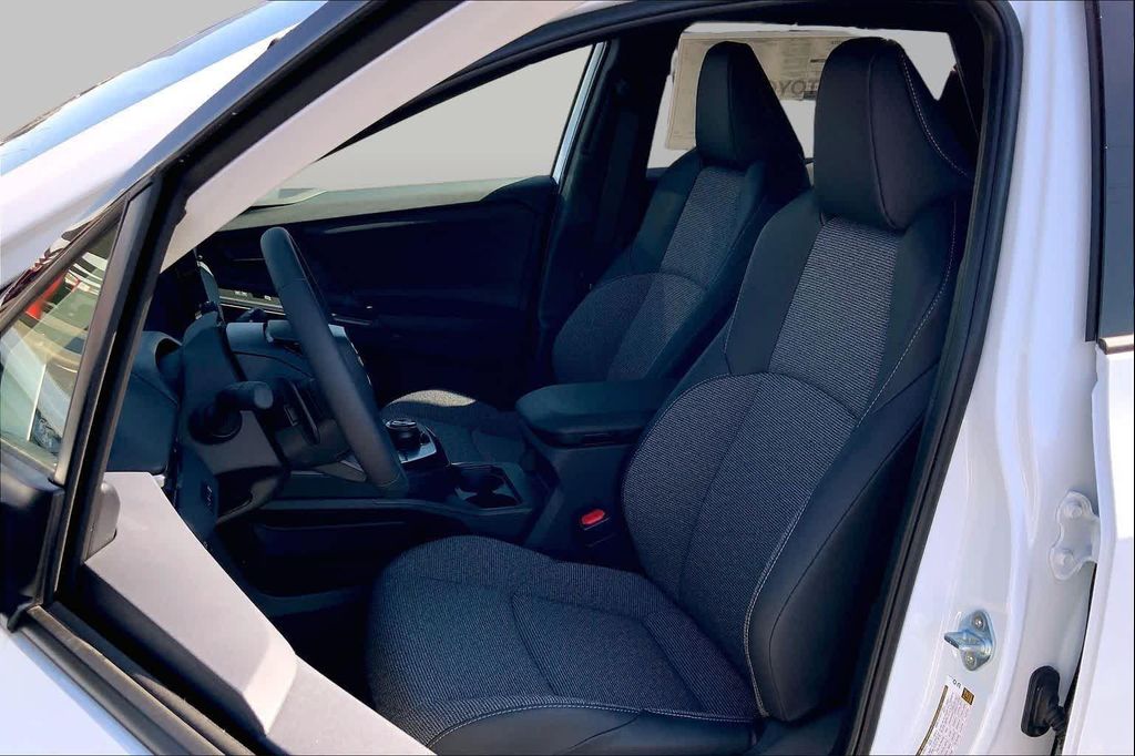 صورة 9 لـ 2026 Toyota BZ XLE