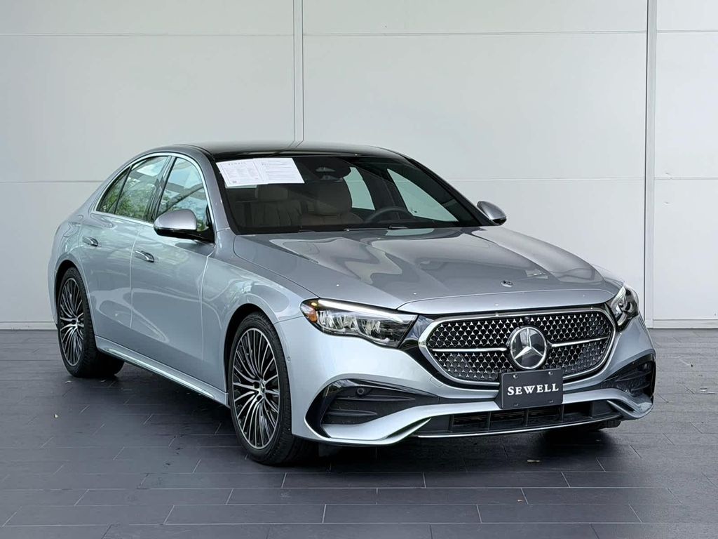 MERCEDES-BENZ E-CLASS - 3