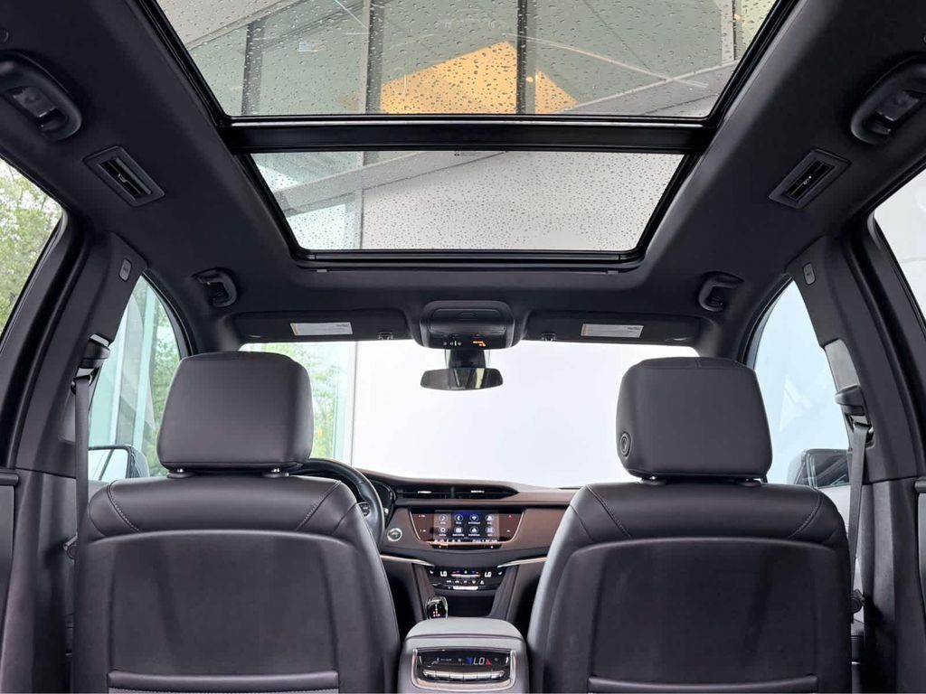 صورة مصغرة 32 لـ 2025 Cadillac XT6 LUXURY FWD