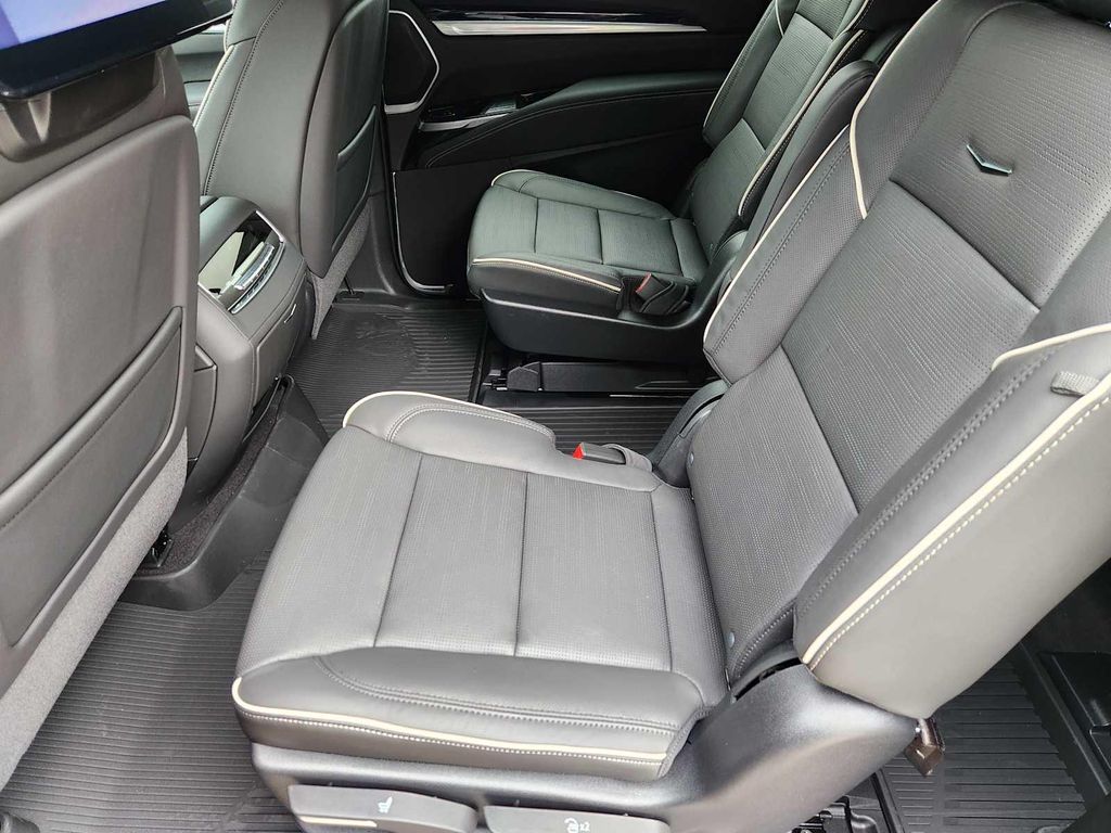 2026 Cadillac ESCALADE ESV SPORT 缩略图 20